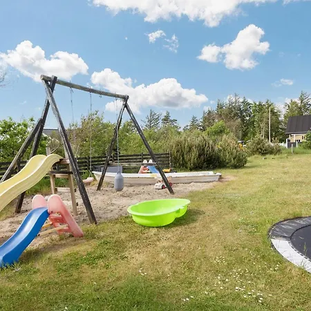 8 Person In Logstor-by Traum * トラン